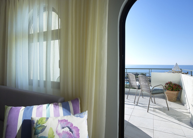 Imagen de la habitación del Hotel Coriva Beach. Foto 9