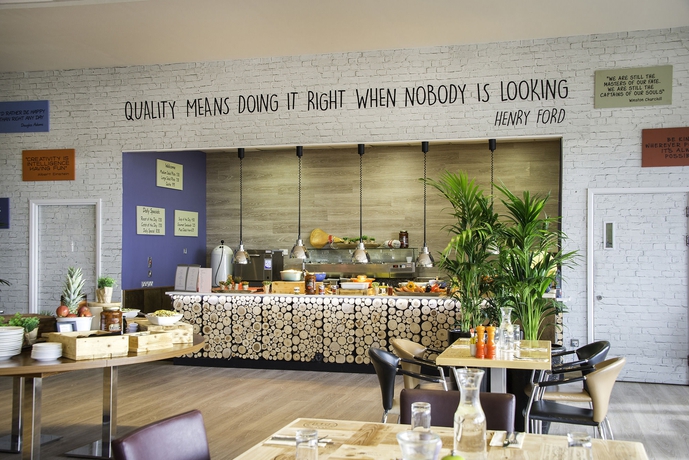 Imagen del bar/restaurante del Hotel Cork Airport. Foto 4