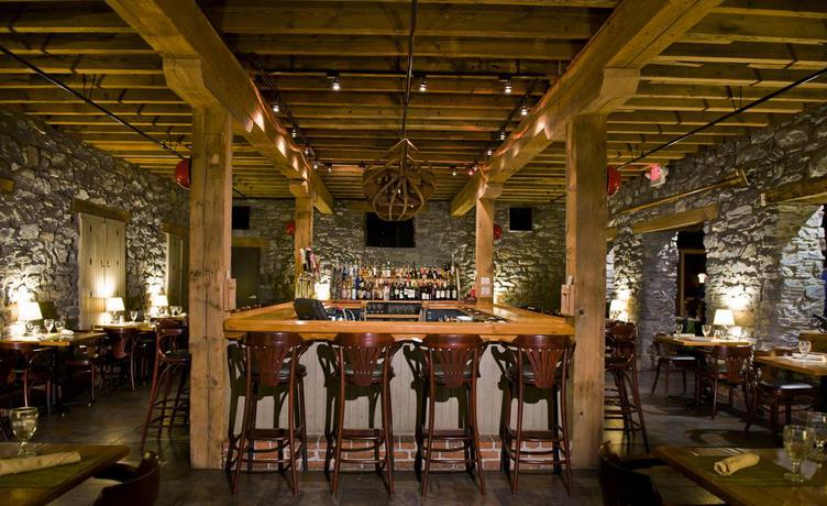 Imagen del bar/restaurante del Hotel Cork Factory. Foto 3