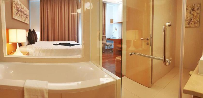 Imagen general del Hotel Cormar Suites. Foto 4