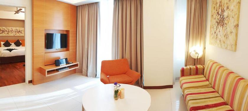 Imagen general del Hotel Cormar Suites. Foto 6