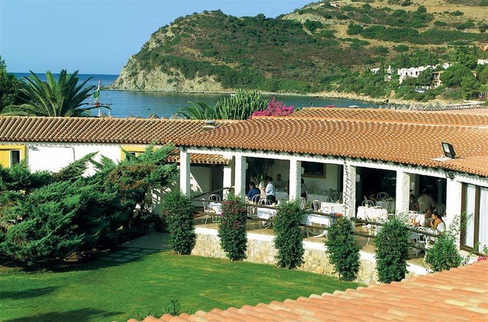 Imagen de los exteriores del Hotel Cormoran & Residence. Foto 7