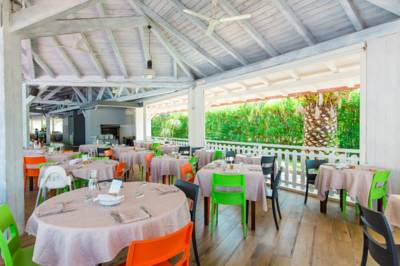 Imagen del bar/restaurante del Hotel Cormorano Exclusive Club y Spa. Foto 7