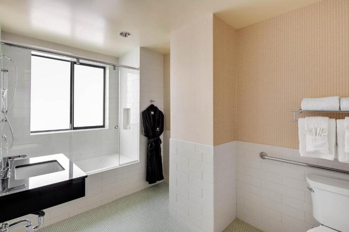 Imagen de la habitación del Hotel Cormorant Boutique. Foto 3