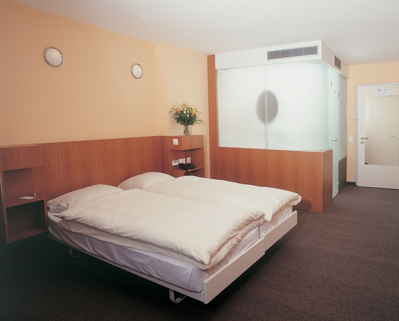 Imagen de la habitación del Hotel Cornavin. Foto 2