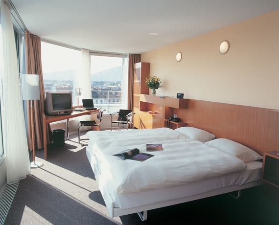 Imagen de la habitación del Hotel Cornavin. Foto 4