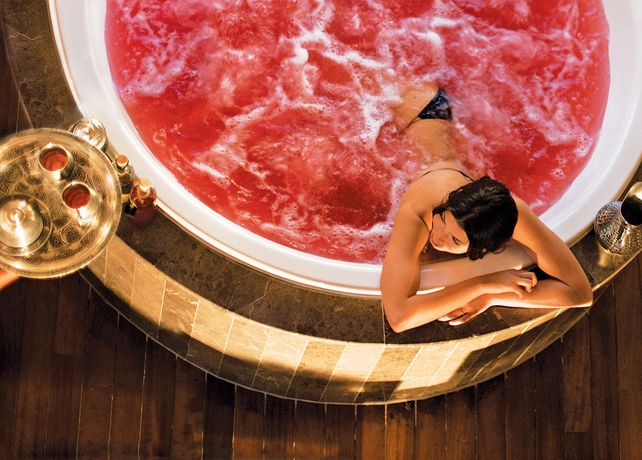 Imagen de los interiores del Hotel Cornelia Diamond Golf Resort and Spa. Foto 10