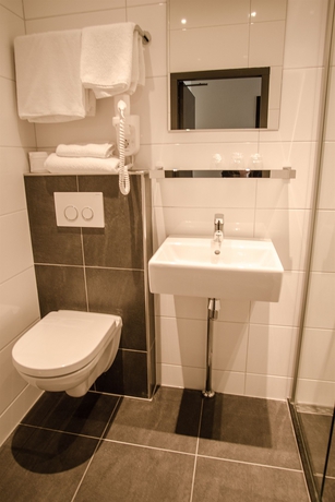 Imagen de la habitación del Hotel Cornelisz. Foto 7