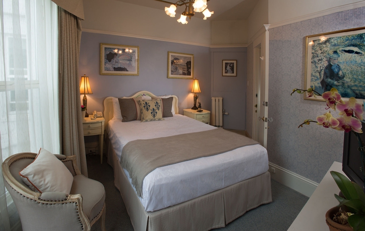 Imagen de la habitación del Hotel Cornell De France. Foto 10