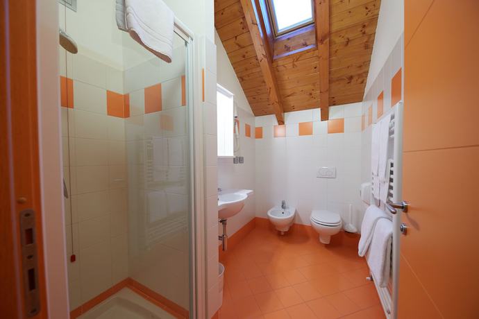 Imagen de la habitación del Hotel Cornelle. Foto 6