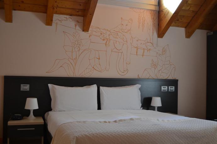 Imagen de la habitación del Hotel Cornelle. Foto 9