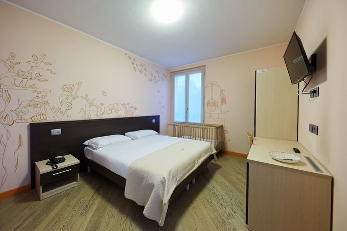 Imagen de la habitación del Hotel Cornelle. Foto 17