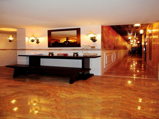 Imagen de los interiores del Hotel Corner 280. Foto 7
