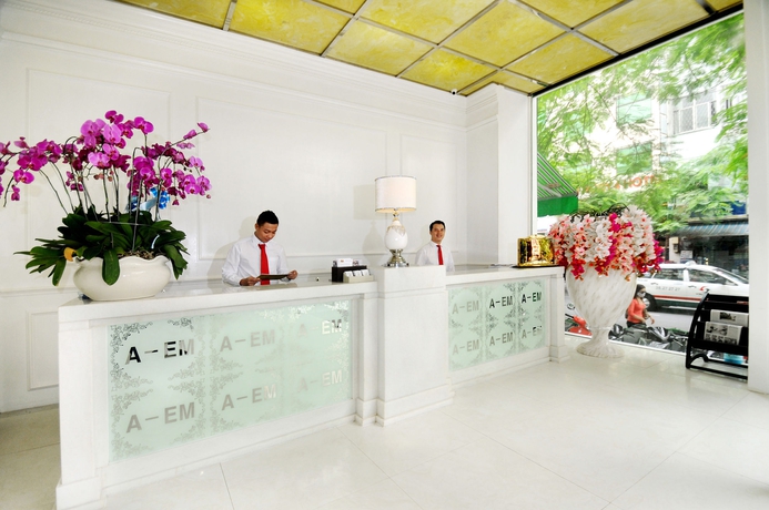 Imagen de los interiores del Hotel Corner 280. Foto 10