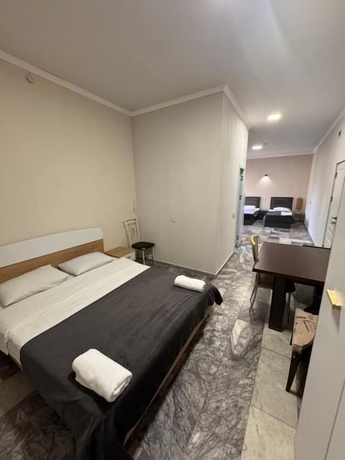 Imagen de la habitación del Hotel Corner, Erev&aacute;n. Foto 15