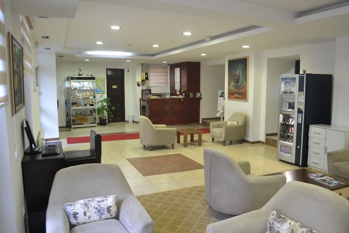 Imagen de los interiores del Hotel Corner, Sarajevo. Foto 18