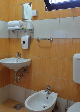 Imagen de la habitación del Hotel Corner, Sarajevo. Foto 17