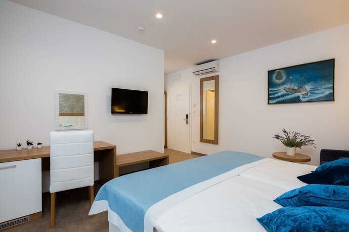 Imagen general del Hotel Corner, Split. Foto 5