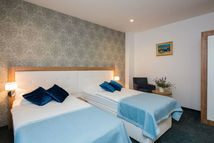 Imagen general del Hotel Corner, Split. Foto 8