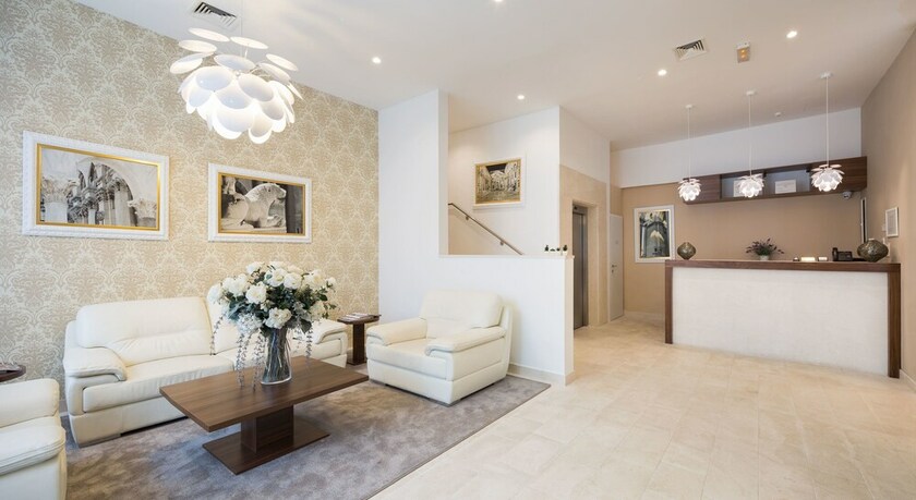 Imagen de los interiores del Hotel Corner, Split. Foto 28