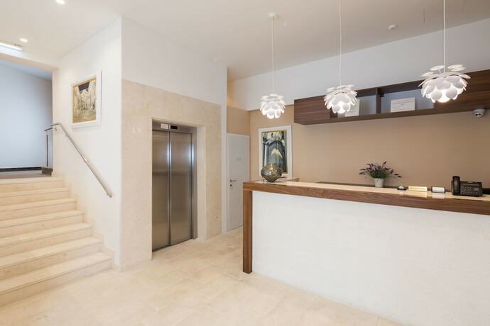 Imagen de los interiores del Hotel Corner, Split. Foto 31