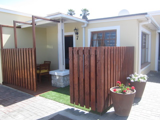 Imagen de los exteriores del Hotel Cornerstone Guesthouse. Foto 12