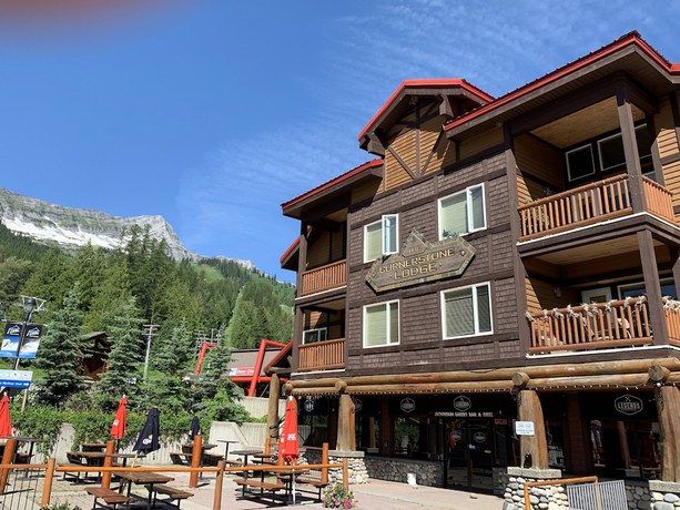 Imagen general del Hotel Cornerstone Lodge. Foto 2