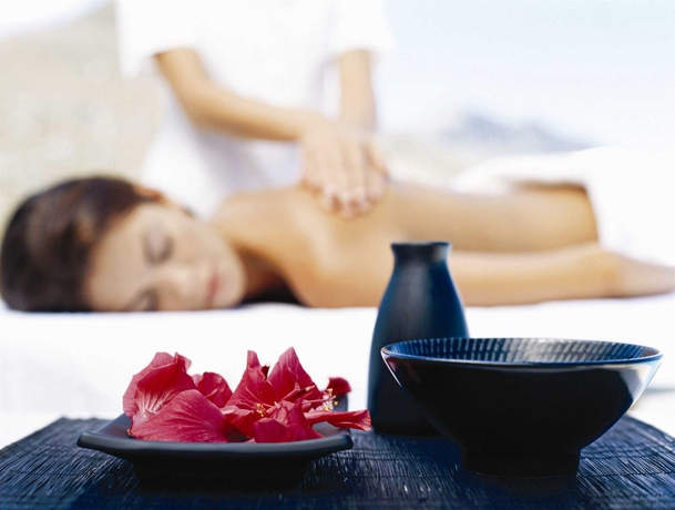 Imagen de los interiores del Hotel Corniche Abu Dhabi. Foto 13