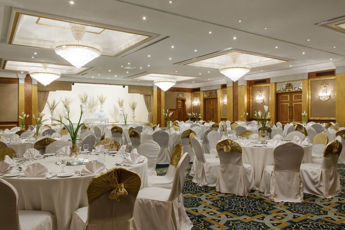 Imagen de los interiores del Hotel Corniche Sharjah. Foto 11