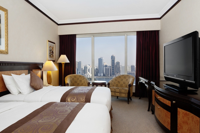 Imagen de la habitación del Hotel Corniche Sharjah. Foto 5