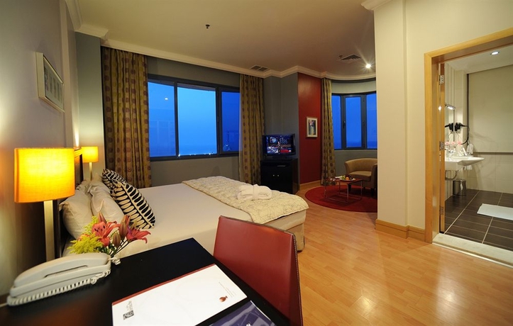 Imagen de la habitación del Hotel Corniche Suites. Foto 2