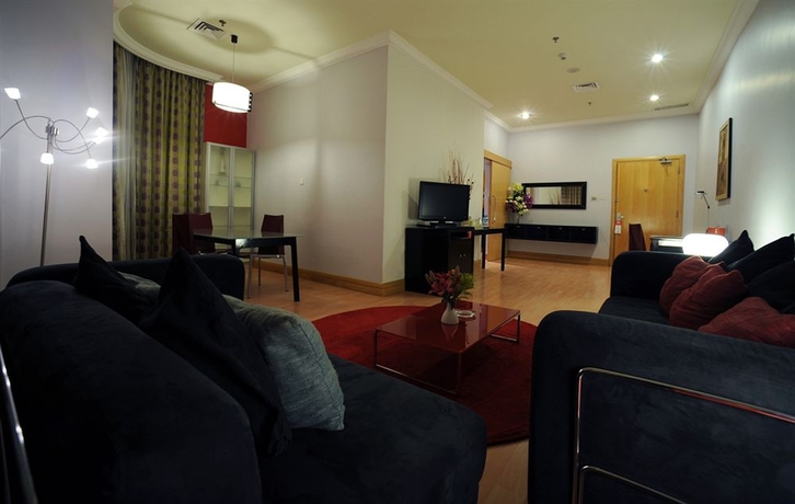 Imagen de los interiores del Hotel Corniche Suites. Foto 5