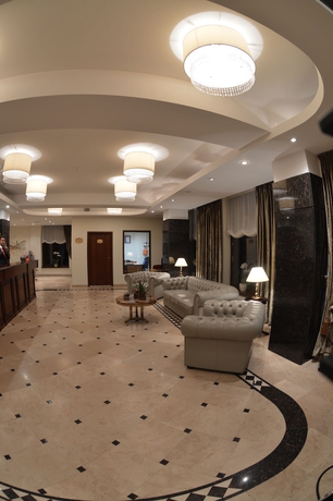 Imagen de los interiores del Hotel Coroana Brasovului. Foto 11