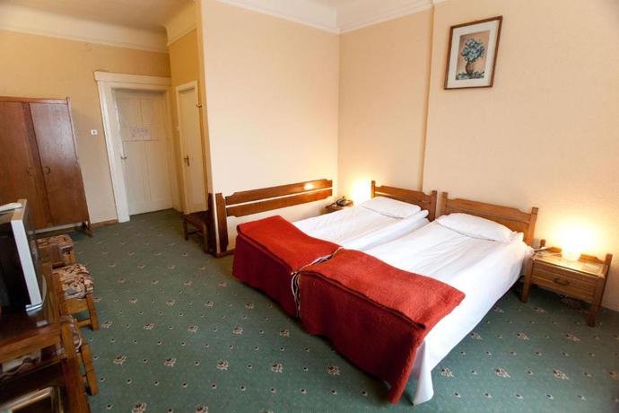 Imagen de la habitación del Hotel Coroana. Foto 3