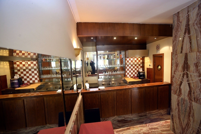 Imagen del bar/restaurante del Hotel Corolle. Foto 5