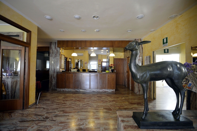 Imagen de los interiores del Hotel Corolle. Foto 16