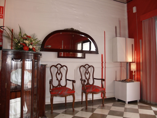 Imagen de los interiores del Hotel Corona De Atarfe. Foto 14