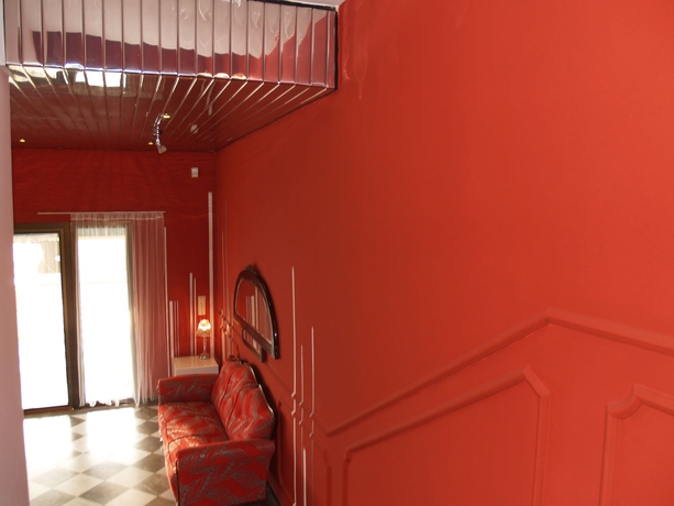 Imagen de los interiores del Hotel Corona De Atarfe. Foto 15