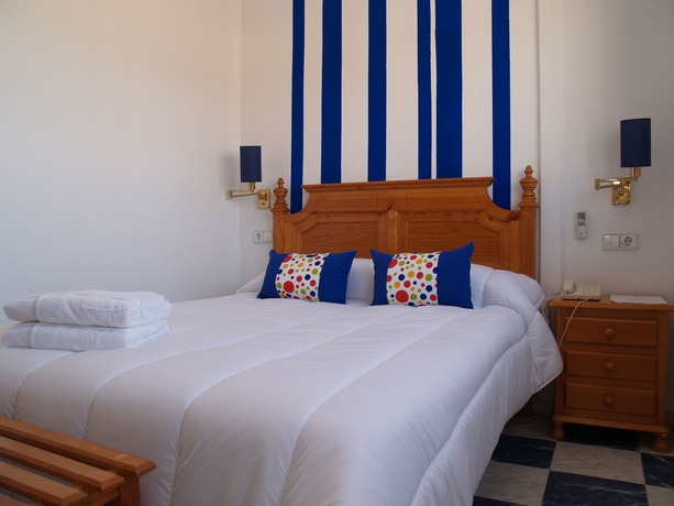 Imagen de la habitación del Hotel Corona De Atarfe. Foto 10