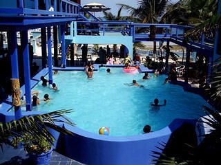 Imagen de la piscina del Hotel Corona Del Mar. Foto 16