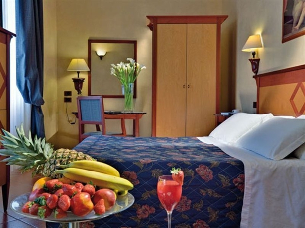 Imagen general del Hotel Corona D'italia. Foto 1