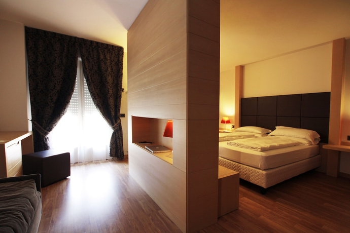 Imagen de la habitación del Hotel Corona Dolomites. Foto 5