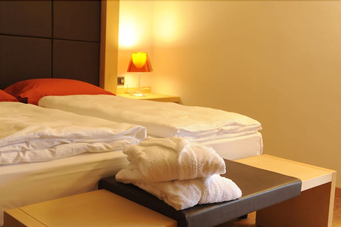 Imagen de la habitación del Hotel Corona Dolomites. Foto 10