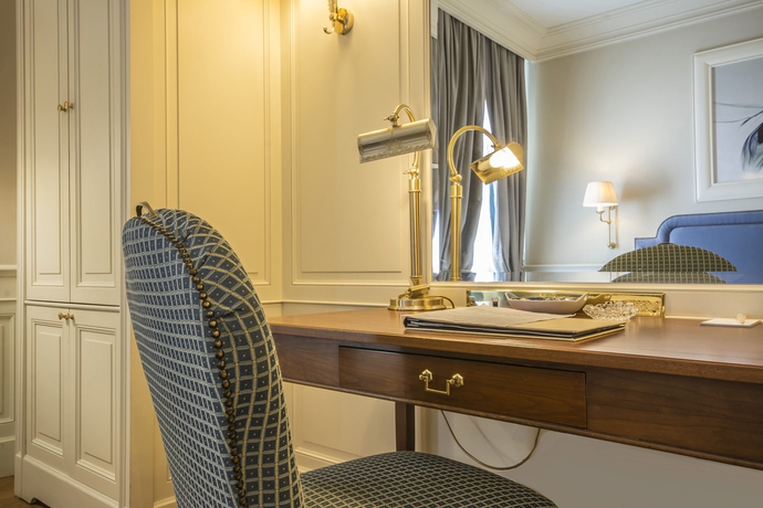 Imagen de la habitación del Hotel Corona D'oro. Foto 10