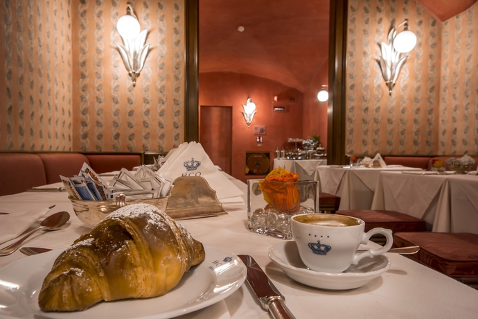 Imagen del bar/restaurante del Hotel Corona D'oro. Foto 3