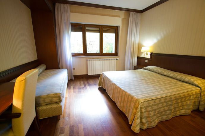 Imagen de la habitación del Hotel Corona, Pescasseroli. Foto 8