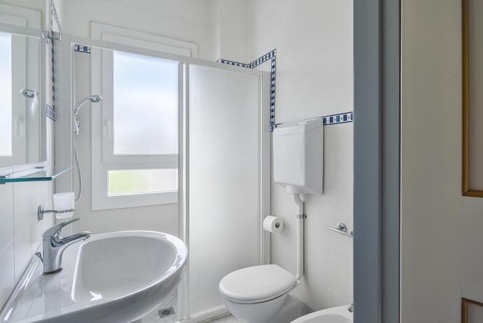 Imagen de la habitación del Hotel Corona, Riccione. Foto 5