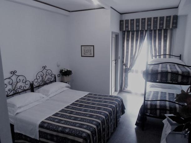 Imagen de la habitación del Hotel Corona, Riccione. Foto 6