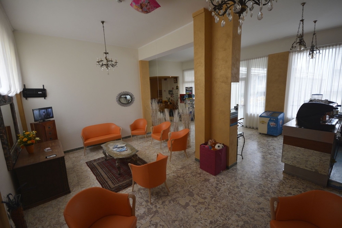 Imagen general del Hotel Corona, Rimini. Foto 6