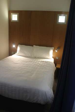 Imagen de la habitación del Hotel Corona Sheffield Meadowhall. Foto 9